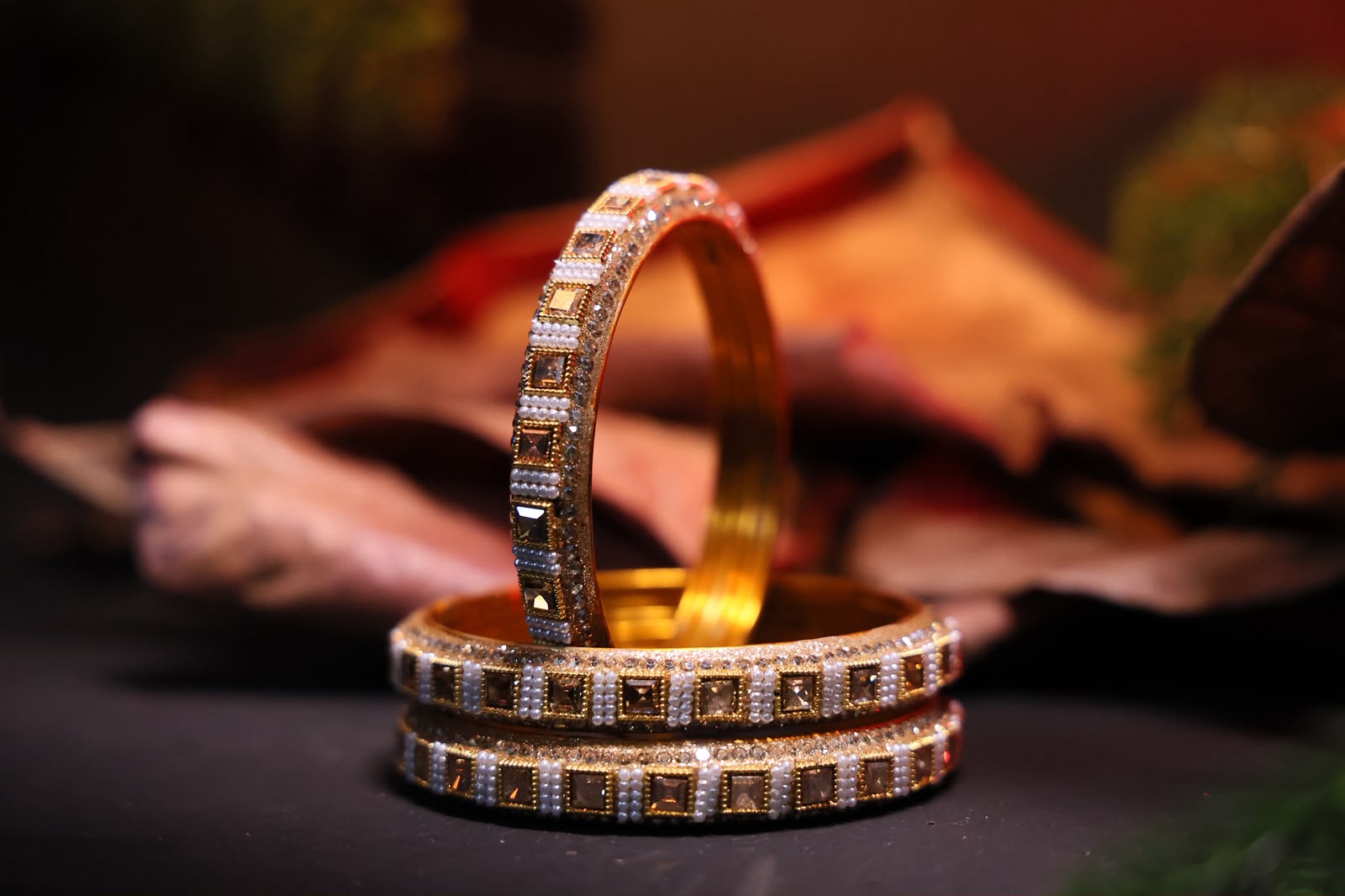Kundan White Bangle - 1 set